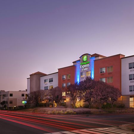 Holiday Inn Express Hotel & Suites Belmont By Ihg Exterior foto